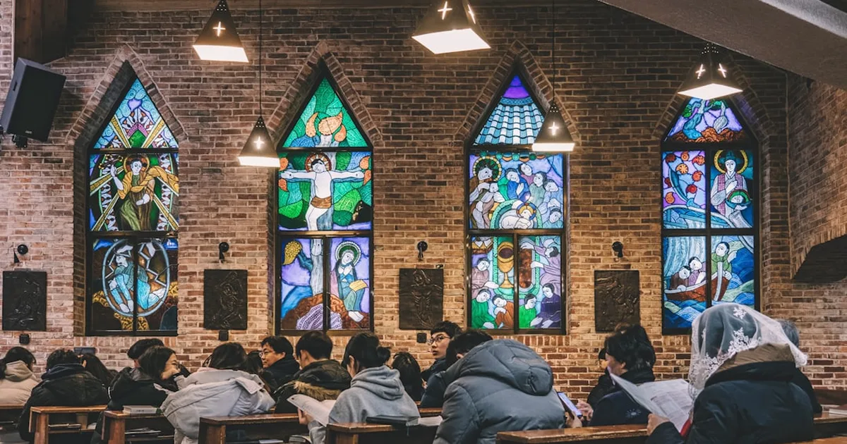 A Verdade que Liberta: Como a Igreja Pode Enfrentar Escândalos com Coragem e Compaixão