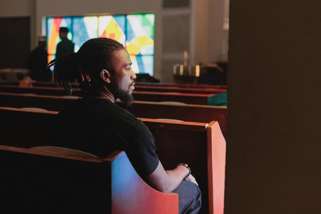 La Communauté comme Rempart : Pourquoi Nos Rassemblements Nous Protègent Spirituellement