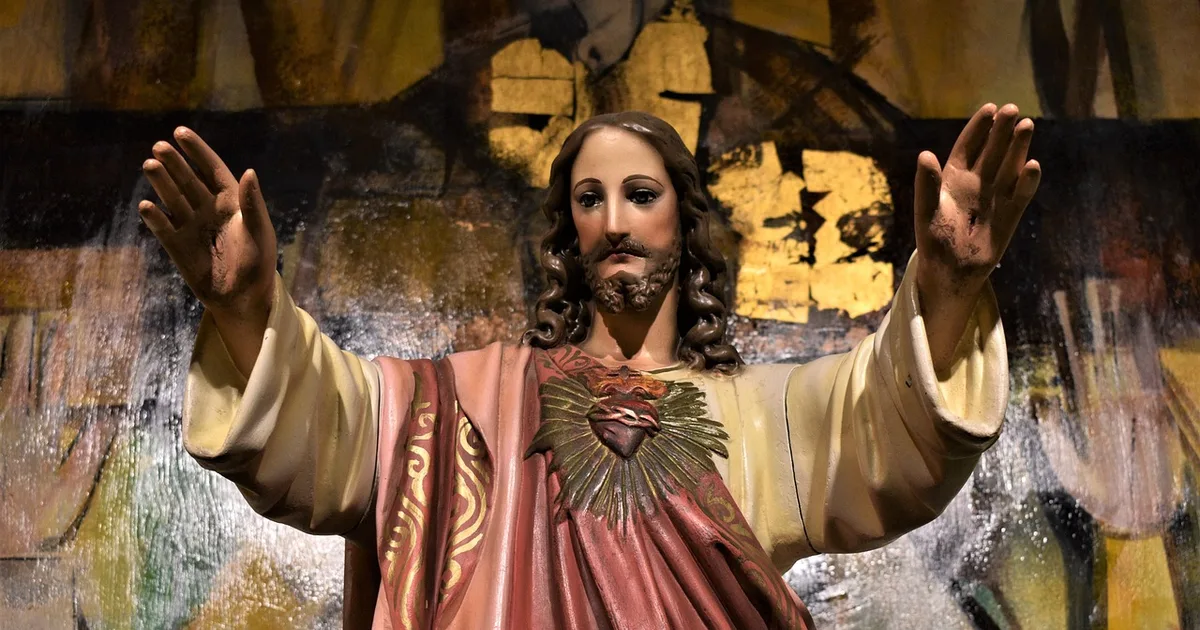 Jesus' Sacred Heart: A Shelter of Love and Mercy