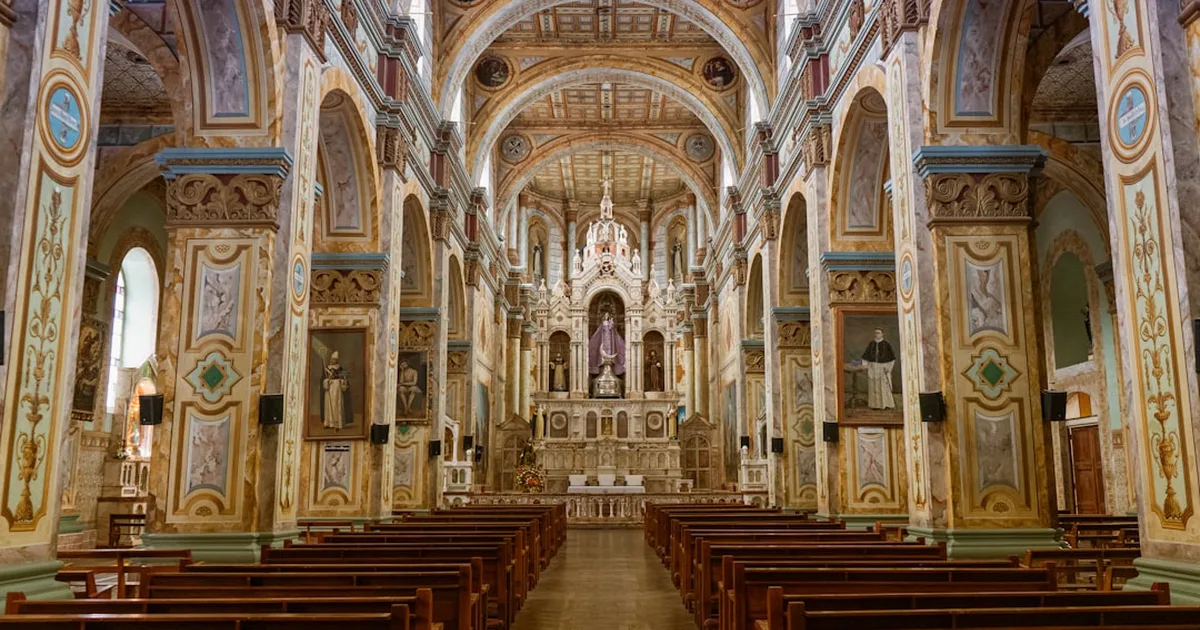 Il Papa León XIV rafforza la comunità cattolica in Algeria con un messaggio di fede e speranza
