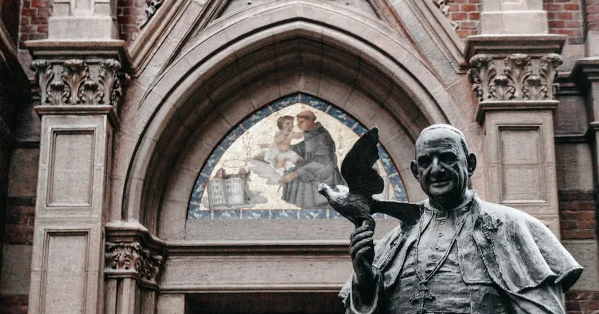 Unidad Renovada: El Papa León XIV Reconoce al Patriarca Caldeo Polis III Nona