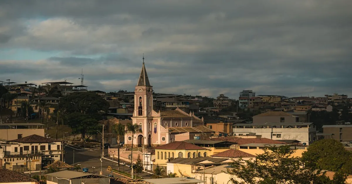 Unión en la Misión: Representantes de Ayuda a la Iglesia que Sufre Conocen el Trabajo de Canción Nova