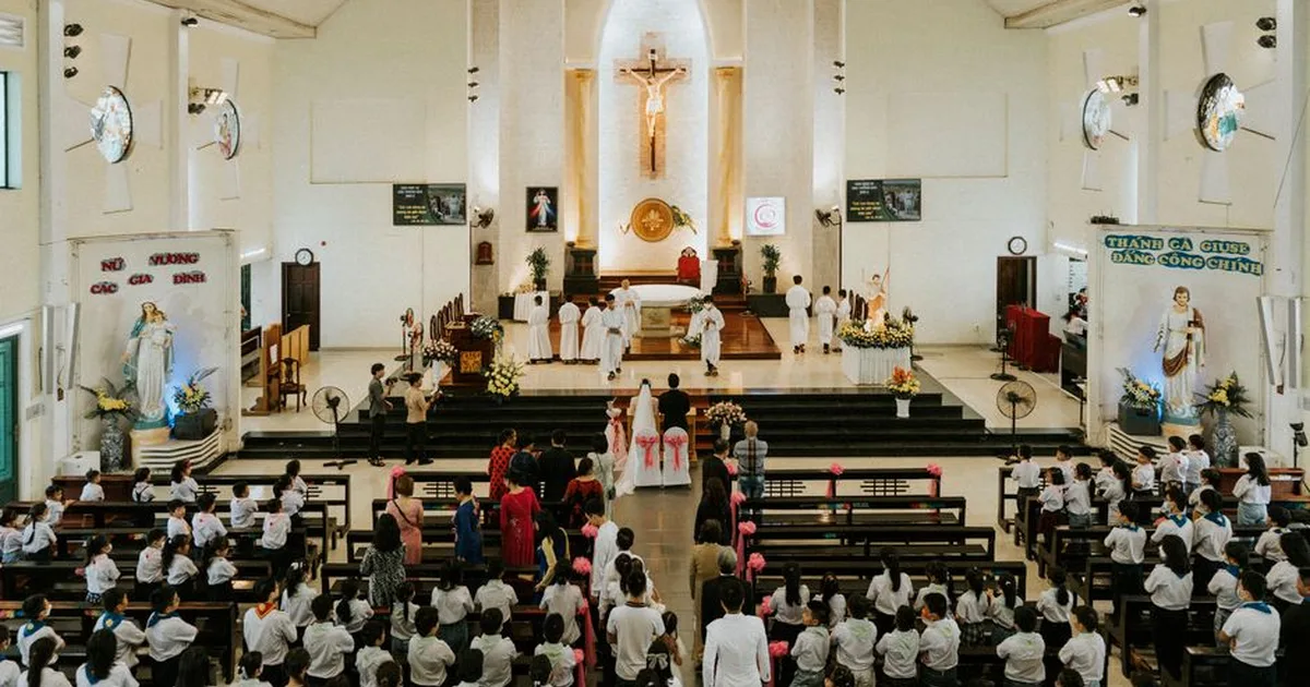 Sposarsi in Chiesa: Guida Completa a Documenti e Preparazione