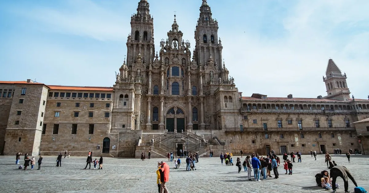 Caminho de Santiago em 2025: Uma busca espiritual que conecta fiéis ao redor do mundo