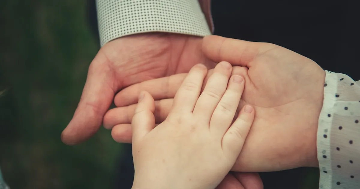 Preghiera in Famiglia: Un Rifugio di Forza e Unità Cristiana