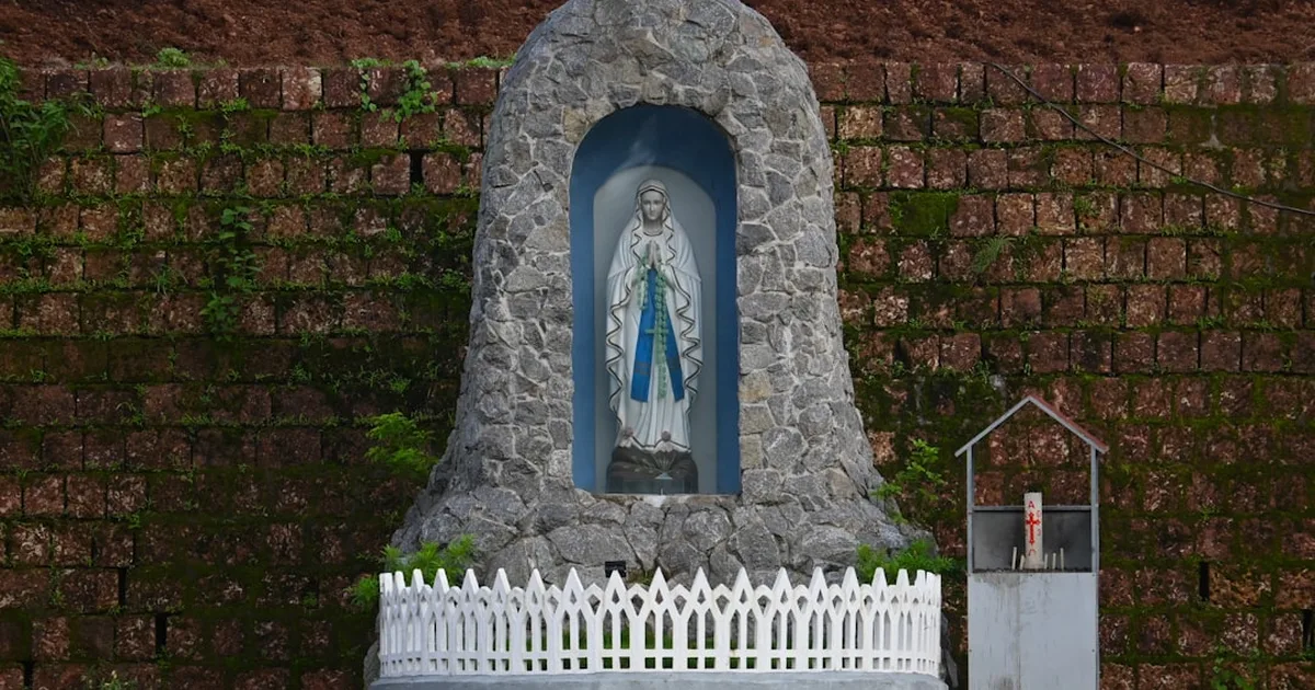 Novena a la Virgen de Lourdes: Camino de Oración para tu Fe