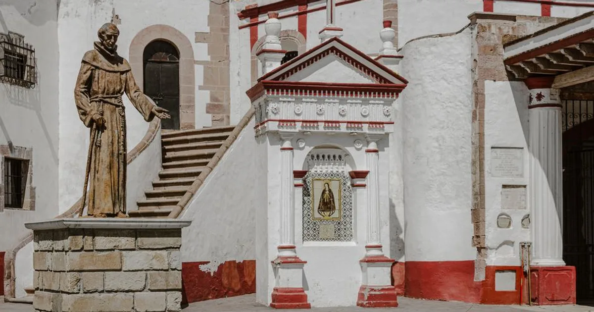 Preghiera di San Francesco: Significato e Come Recitarla Oggi
