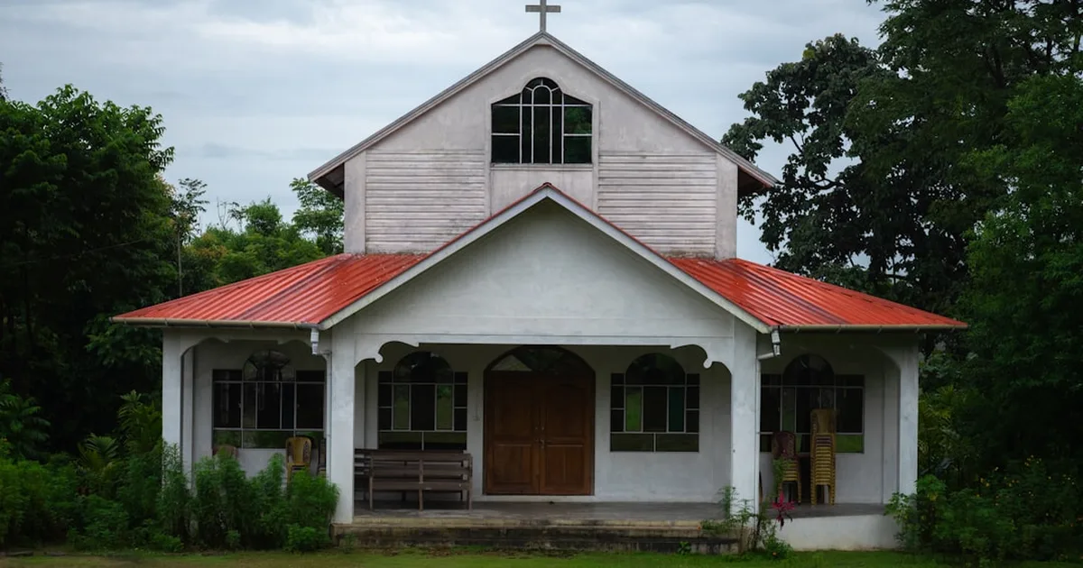 Encontrando a Dios en el Silencio: Un Camino hacia la Plenitud Espiritual