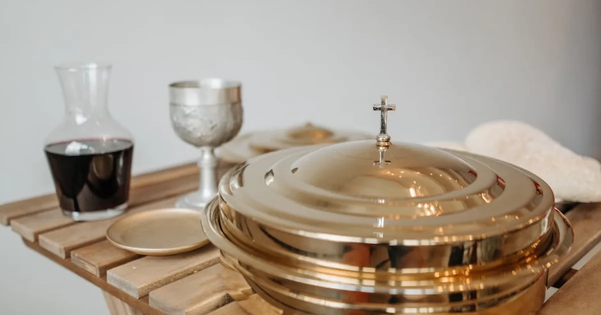 Alimento Espiritual en Épocas de Cambio: El Pan que da Vida Hoy