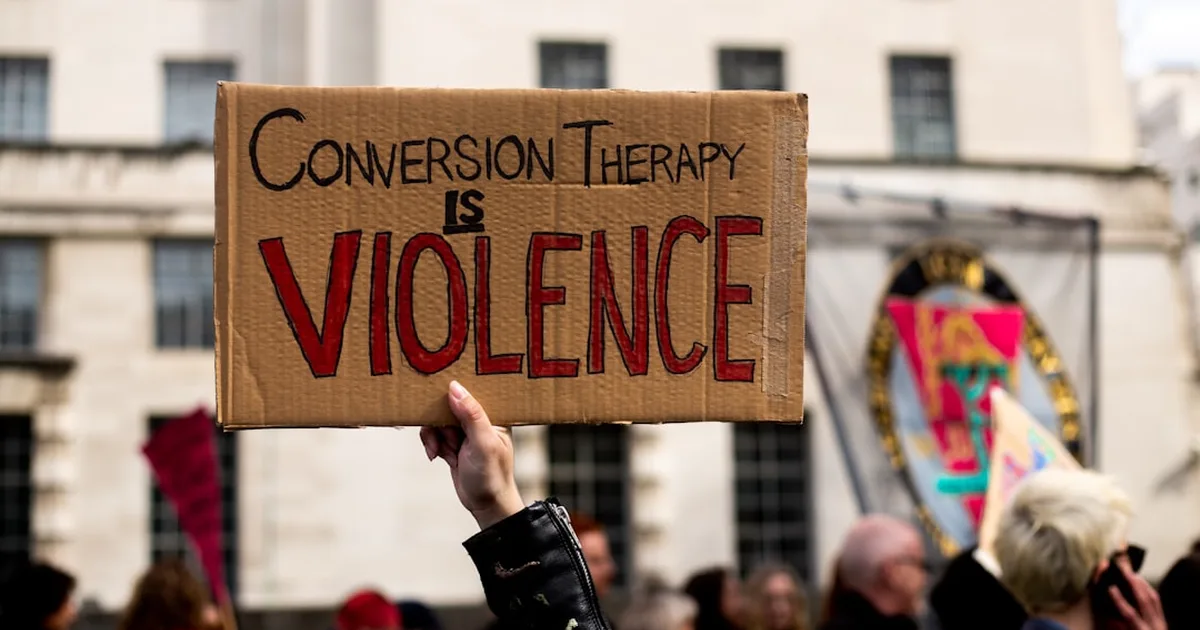 El Vaticano rechaza las terapias de conversión y da un paso hacia la inclusión LGBTQ+