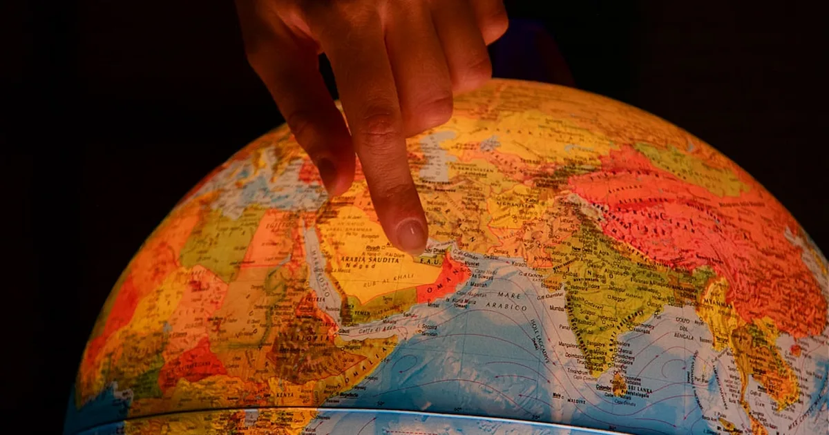 Serviço Cristão num Mundo Dividido: Lições da Geopolítica para a Igreja