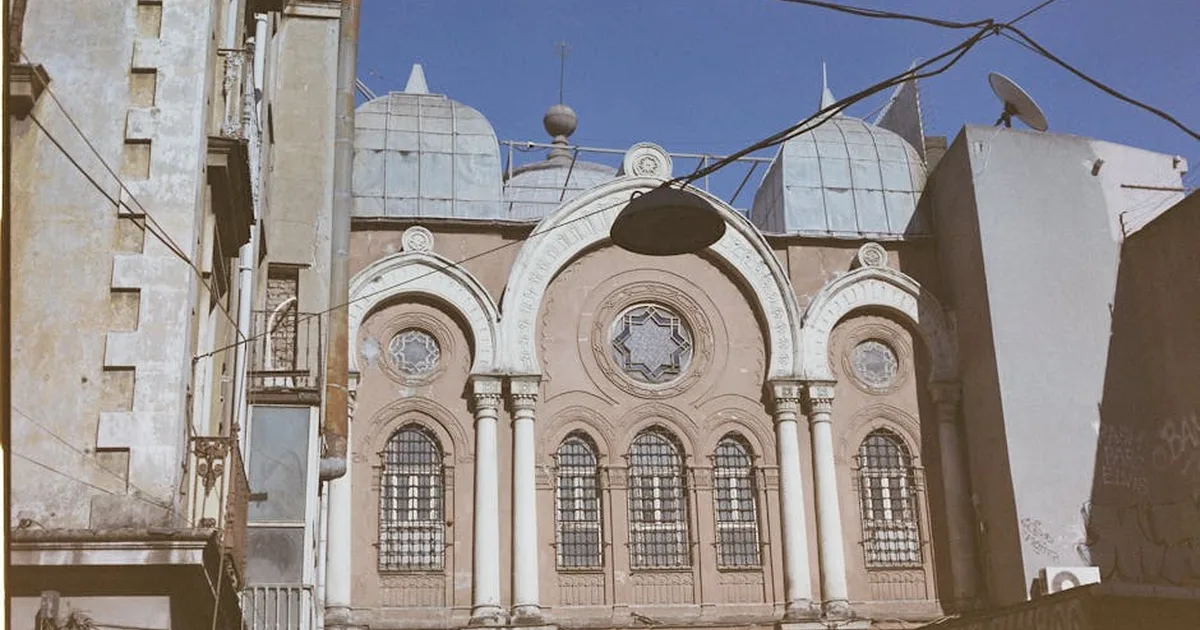 Um Marco no Diálogo: A Visita Histórica de João Paulo II à Sinagoga de Roma