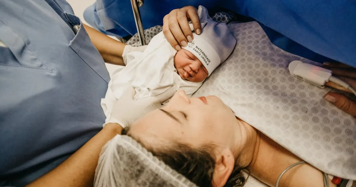 Deutschlands demografischer Wandel: Geburtenrückgang und Abtreibungszahlen im Fokus