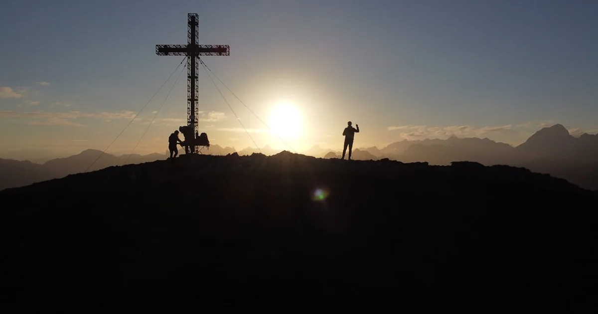 Esperança Integral: Alma Eterna e Corpo Transformado em Cristo