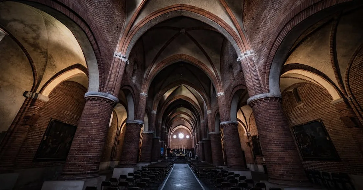 Milão: A Beleza Sagrada Revelada na Semana do Design