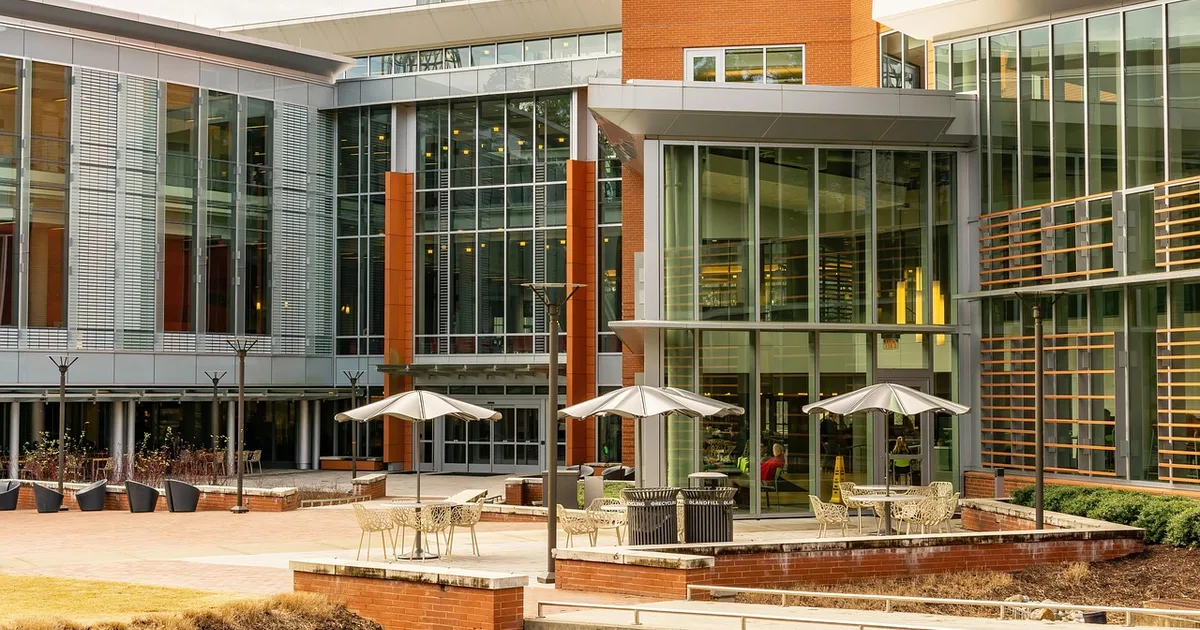Como as universidades cristãs moldam a fé e a cultura em um mundo em transformação