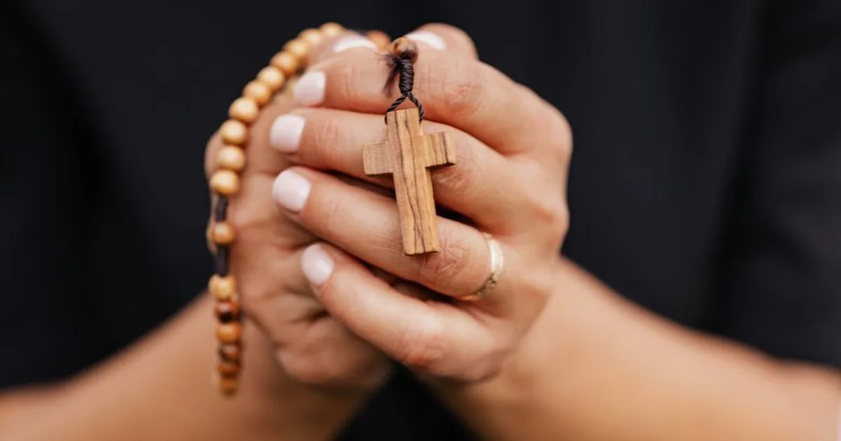 Santo Rosario de Hoy: Una Guía para tu Oración Diaria
