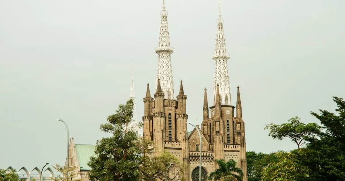 125 anos de fé e serviço: a Catedral de Jacarta celebra sua trajetória
