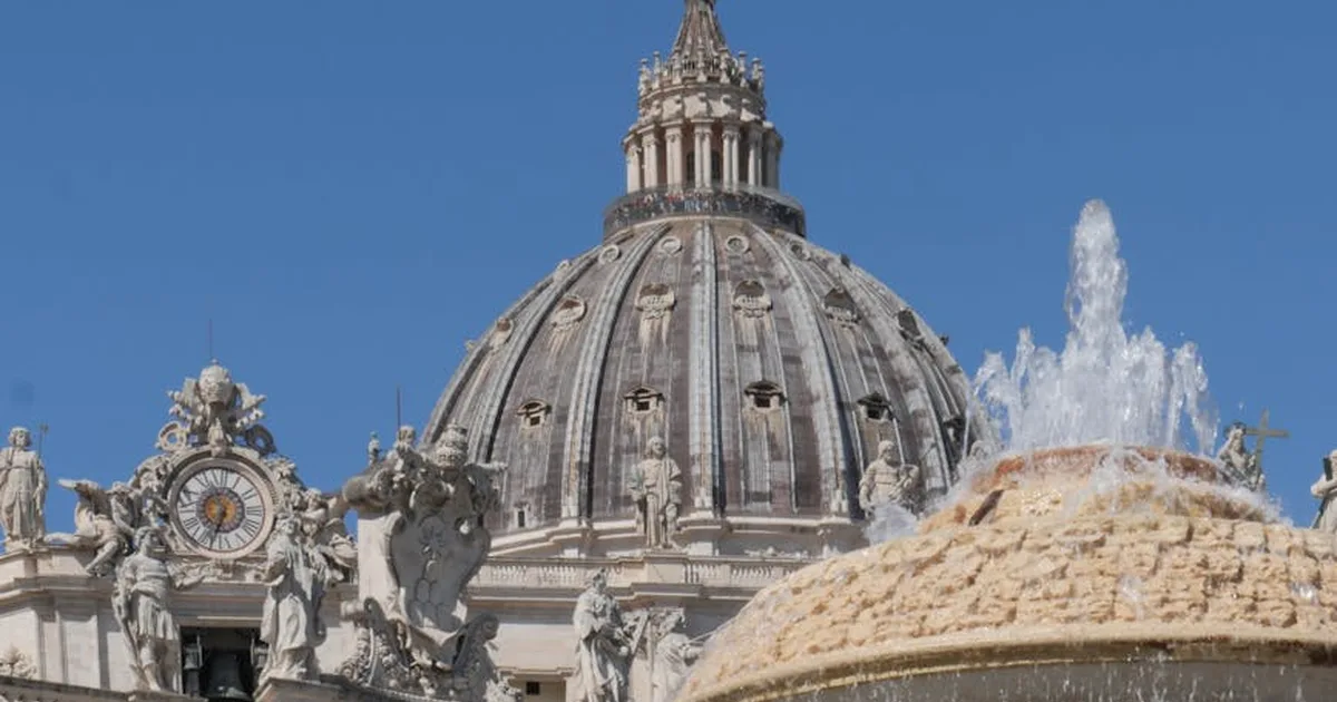 Il grido di pace affidato a Maria: l'esempio di Giovanni Paolo II e l'invito di Papa Leone XIV
