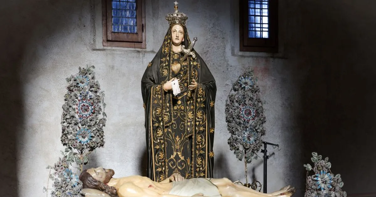 Ave Maria: Meditação e Fé no Dia a Dia