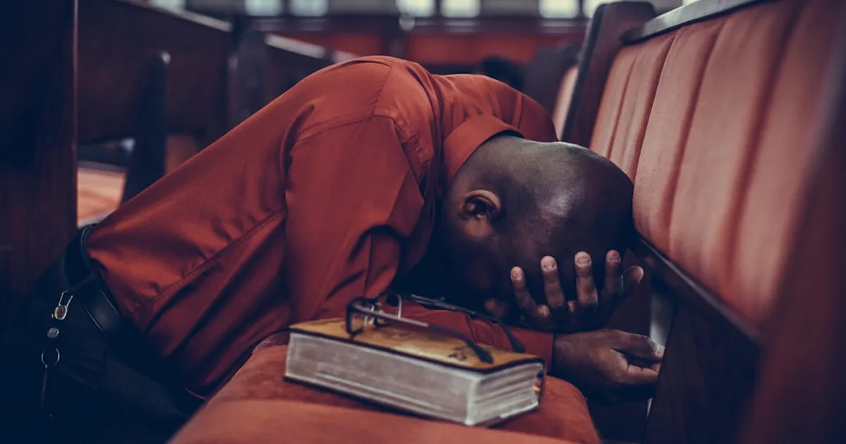 A vida de Padre Pio: um exemplo de oração e perdão que transforma