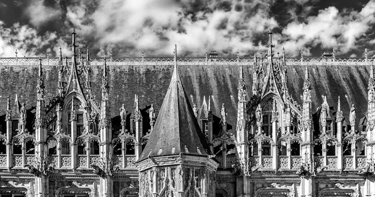 Rouen : l'église Saint-Nicaise devient un restaurant, un défi pour la mémoire chrétienne