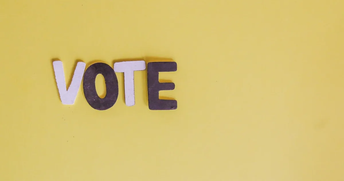 Cómo votar con fe: Guía práctica para discernir tu voto como cristiano