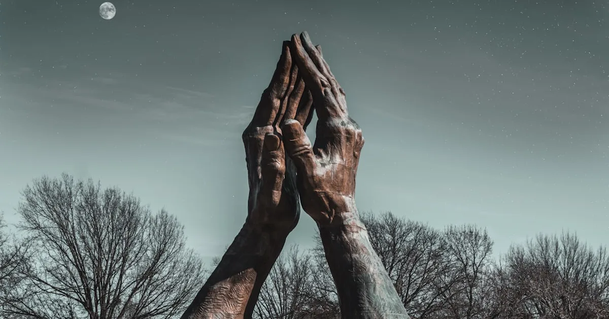 Oración por la paz del mundo: Cómo interceder con fe en tiempos de conflicto