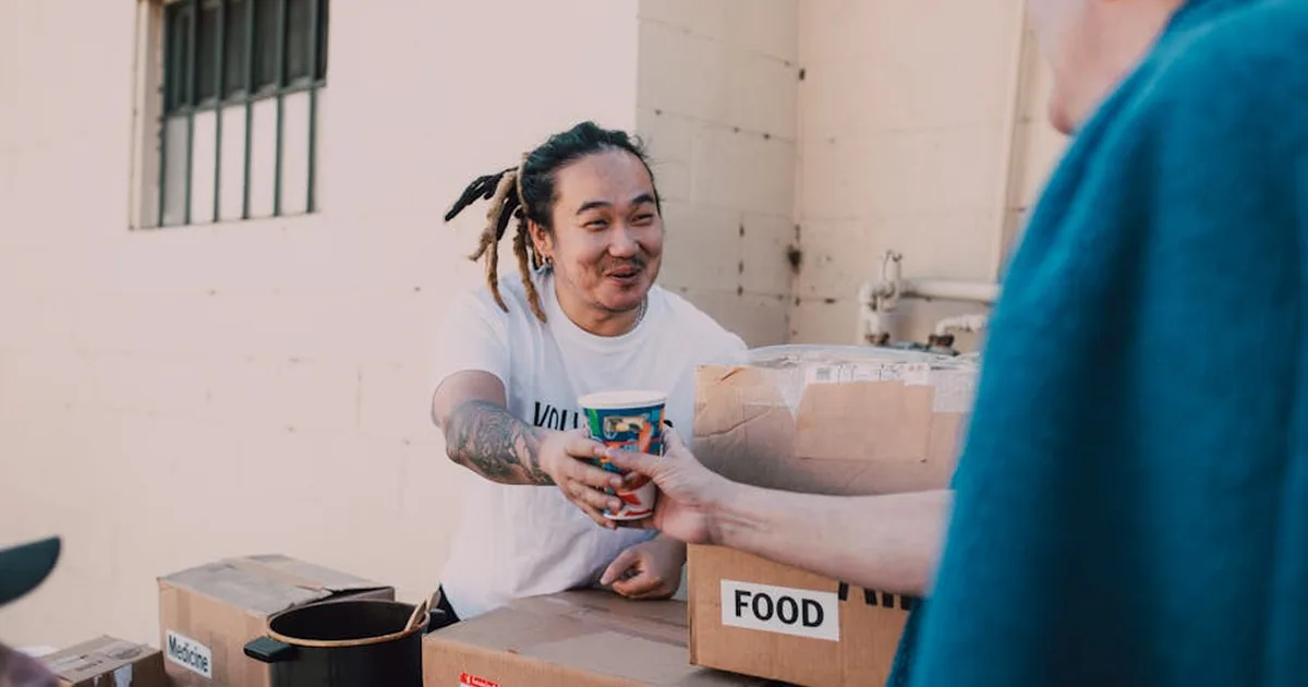 Hands That Heal: Christian Outreach Brings Hope to São Paulo's Streets
