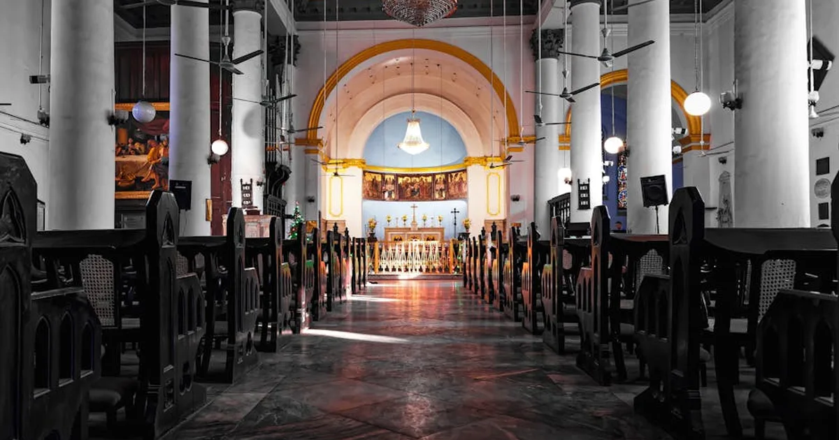 El viaje pastoral del Papa León XIV a Camerún: Alimento para el alma en tiempos de prueba