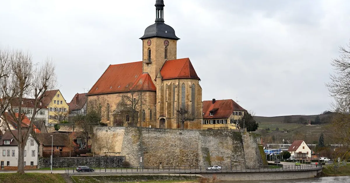 Vertrauen in der Gesellschaft stärken: Die Rolle der Kirchen in unsicheren Zeiten