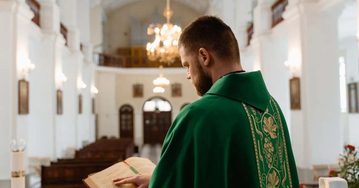 Today's Mass Readings: A Guide to God's Word for Your Daily Life