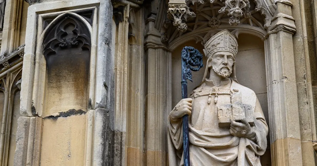 San Policarpo de Esmirna: la antorcha apostólica que iluminó el siglo II