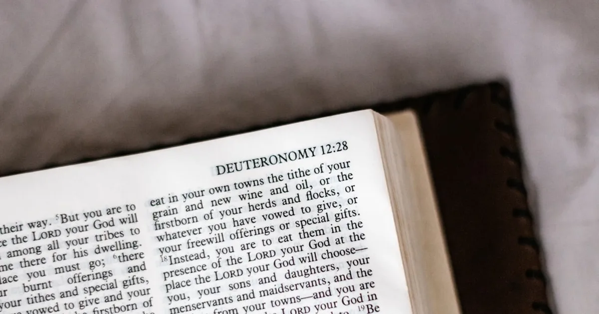 Versículo bíblico sobre la obediencia: El camino hacia la bendición