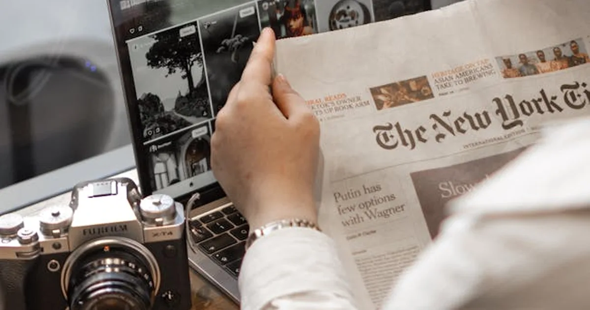 Il futuro del giornalismo tra IA e carta: due film che ci fanno riflettere