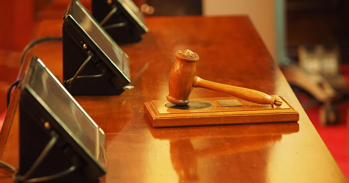 Justicia en juego: fiscales del Vaticano retienen pruebas clave en juicio financiero