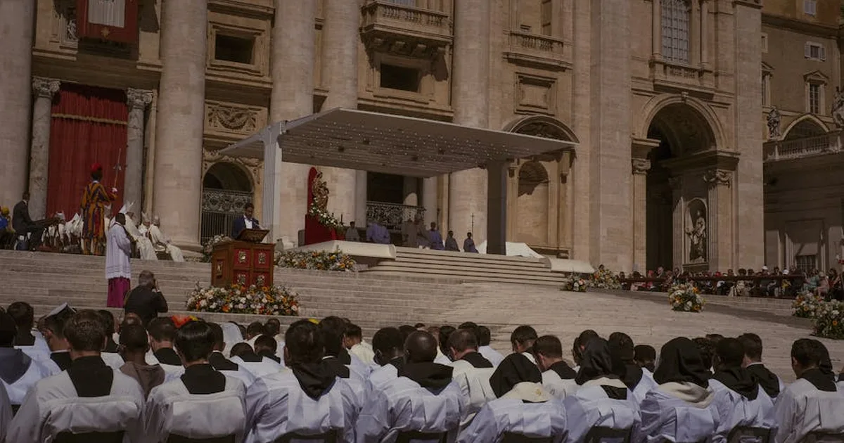 Papa Leone XIV e le sfide della leadership cristiana nel mondo contemporaneo