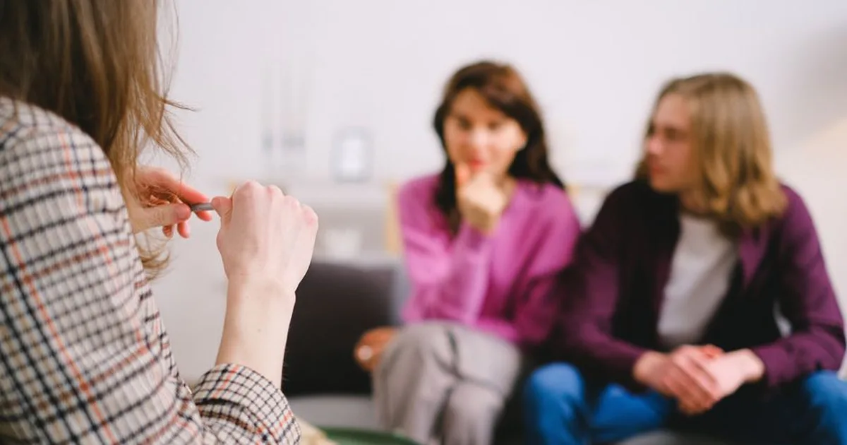 Encuentra Esperanza: Consejería Matrimonial Cristiana Cerca de Ti