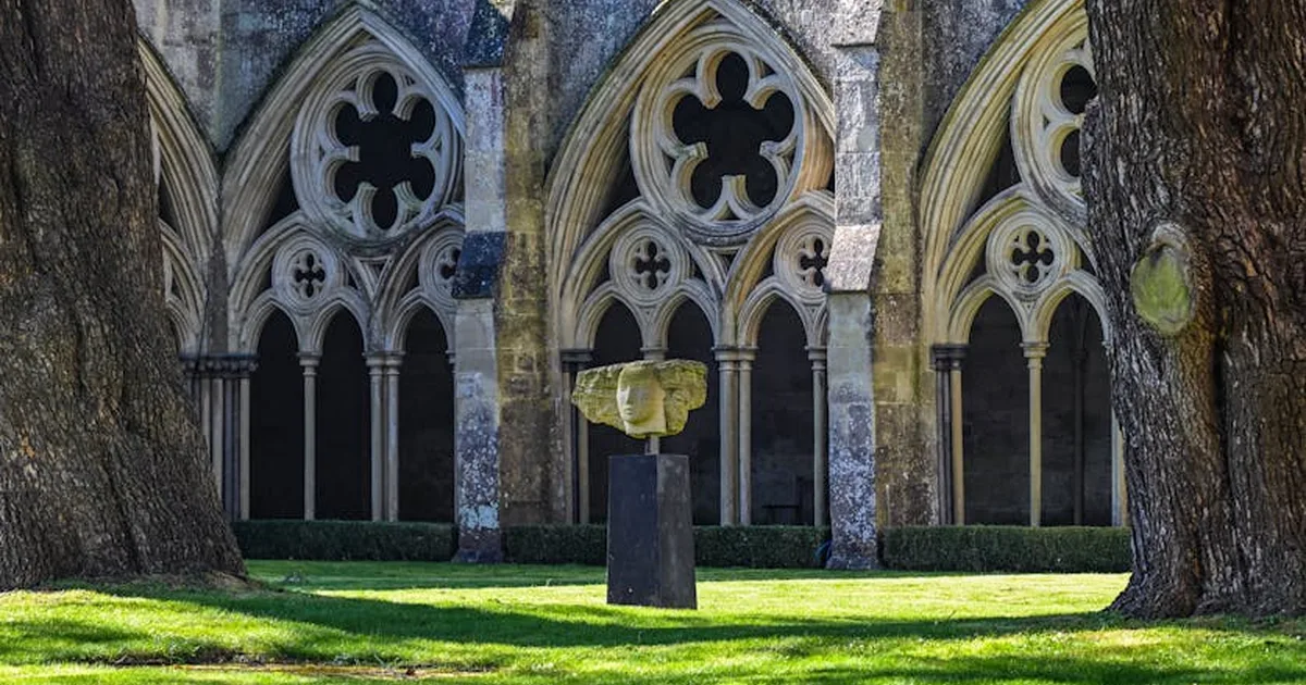 Legacy of Faith: Remembering Bishop Richard Harries’ Impact on Church and Society
