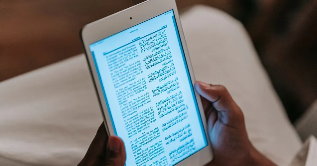 Leggere la Bibbia Online: Guida per una Fede Sempre Accessibile