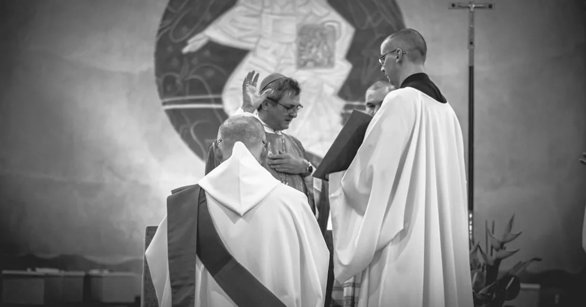 Bendecir a personas, no a uniones: La postura del Vaticano explicada