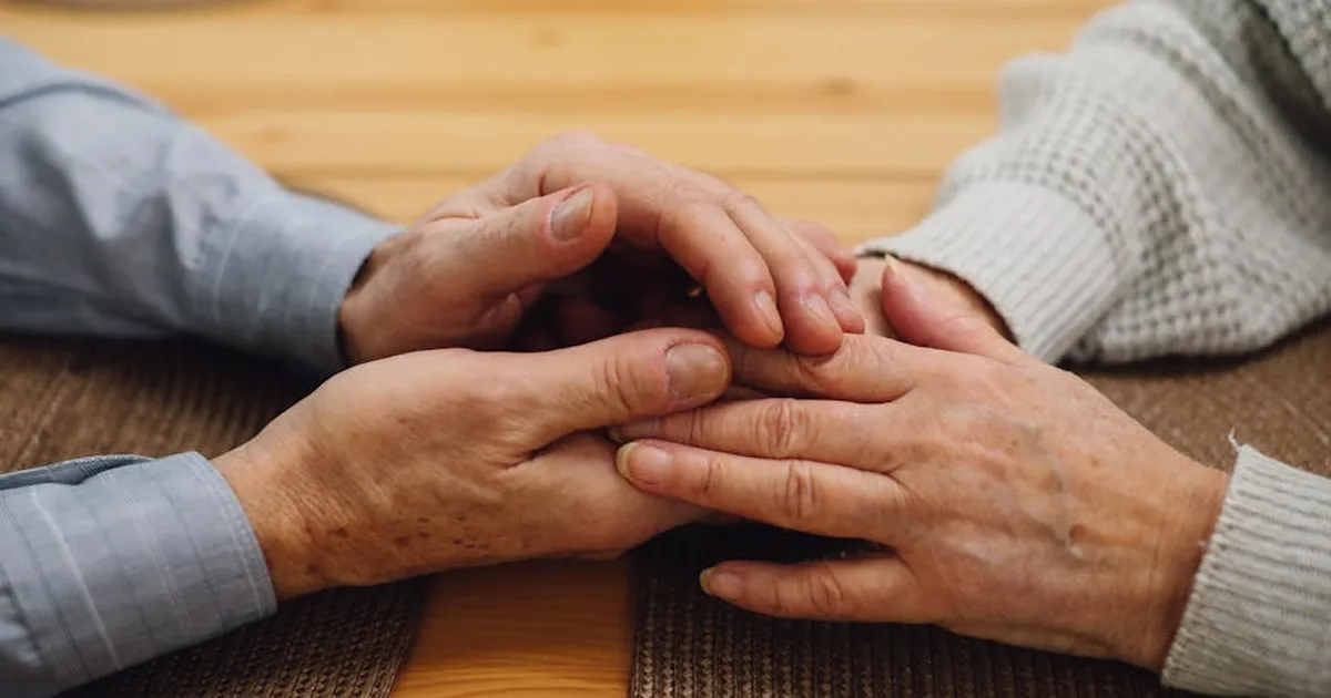 Amore che sfida il tempo: la lezione di fede e famiglia di Michele (108 anni) ed Ersilia (98)