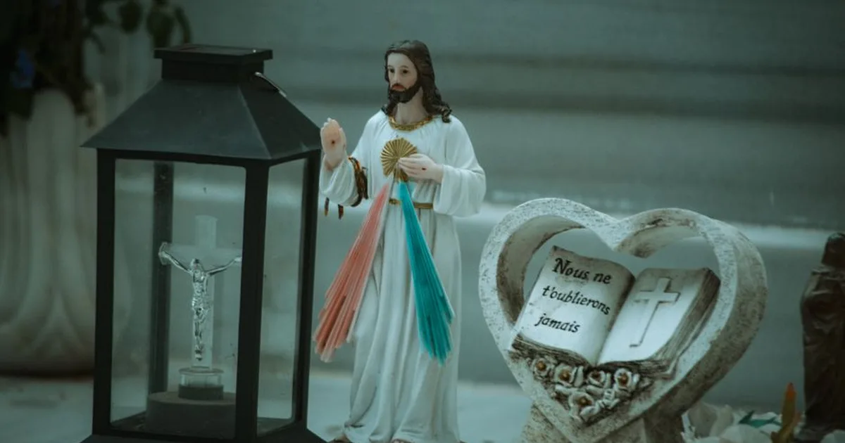 Oración al Sagrado Corazón de Jesús: Una Guía para Fortalecer tu Fe