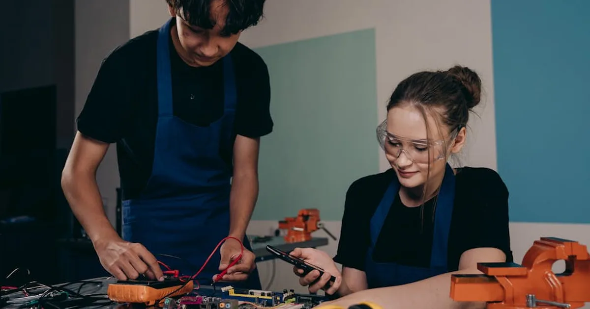 Jóvenes y Trabajo: Cómo la Formación Profesional Transforma Vidas y Fortalece la Fe