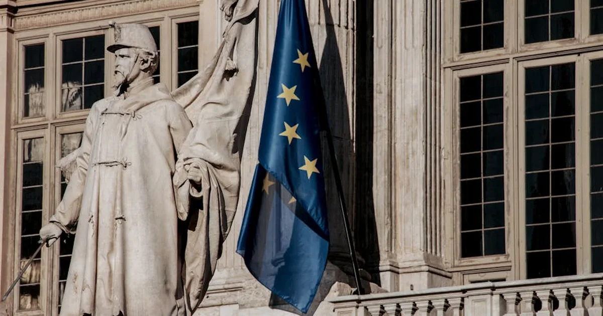 La UE prohíbe apps de IA que crean desnudos falsos: un triunfo para la dignidad humana
