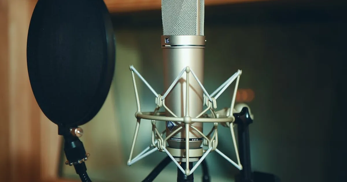 O Som da Fé nas Ondas: Como o Rádio Religioso Continua Unindo Comunidades Cristãs