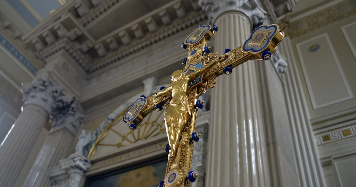 Honoring Jesus in the Eucharist: A Call to Make Things Right