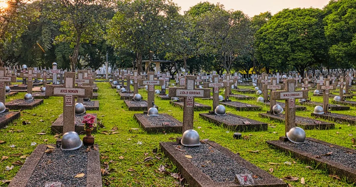 A dor do Camboja: 50 anos depois, uma vala comum clama por memória e justiça
