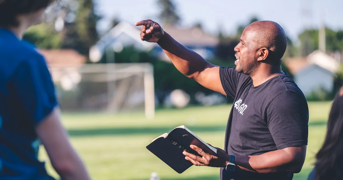 Keeping Faith Alive When Everything Changes: How Christian Communities Stay True to Themselves