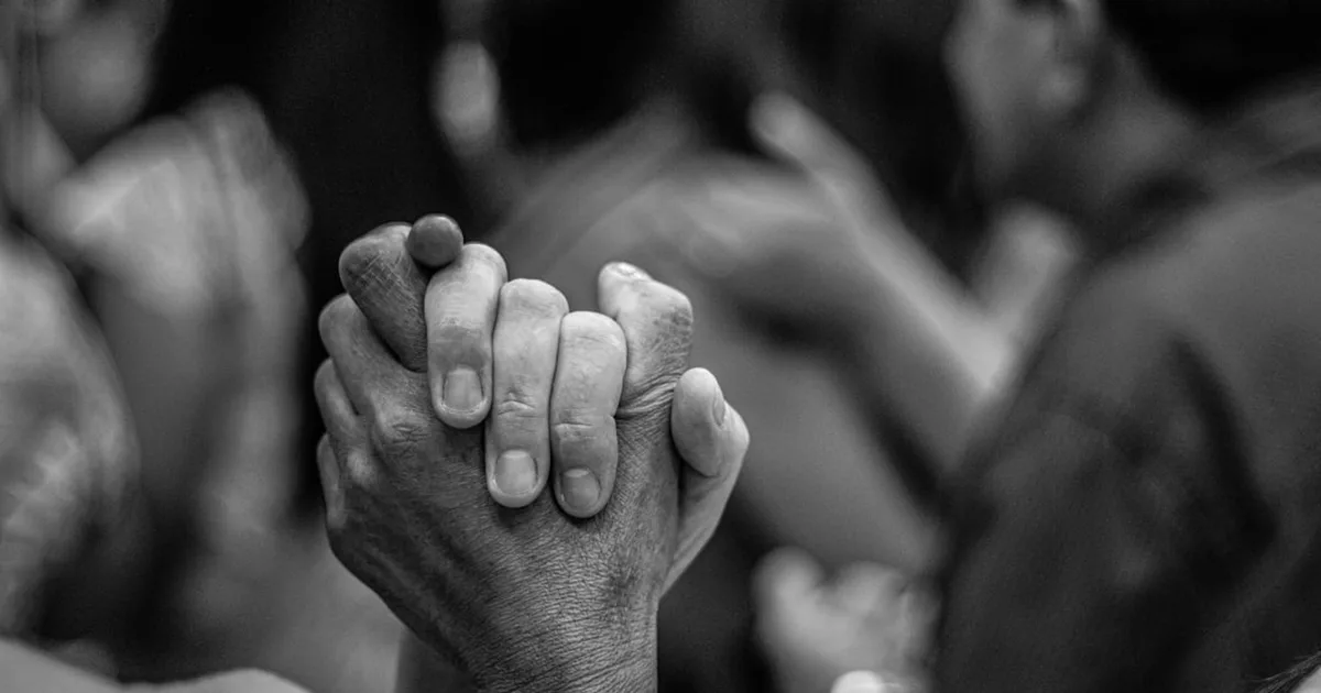 Unidos na Fé em Tempos de Divisão: Como os Cristãos Podem Responder às Crises Políticas